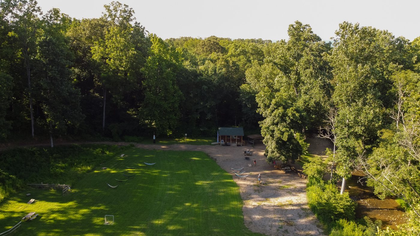 Brewing Tree's grounds — open lawn with games, ready for a family field day
